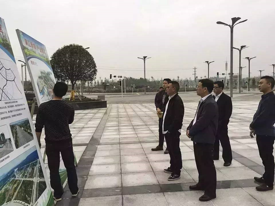 4 月 12 日,天海星集团董事长伍川率队一行考察四川省广安市广安区