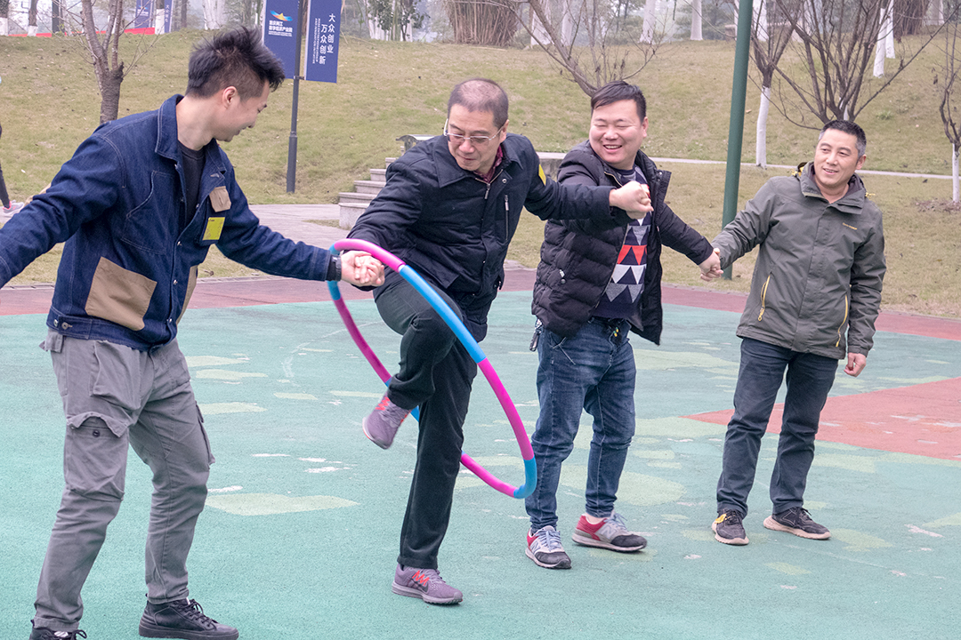 天海星集团举办冬季趣味运动会